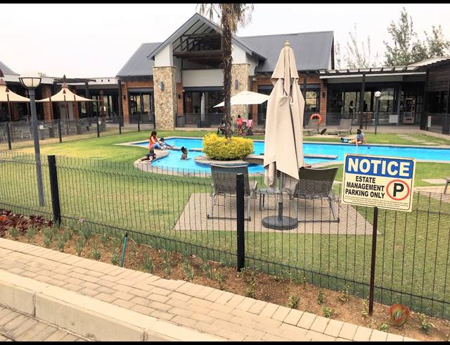 1 BEDROOM APARTMENT FOR SALE IN OLIVEDALE